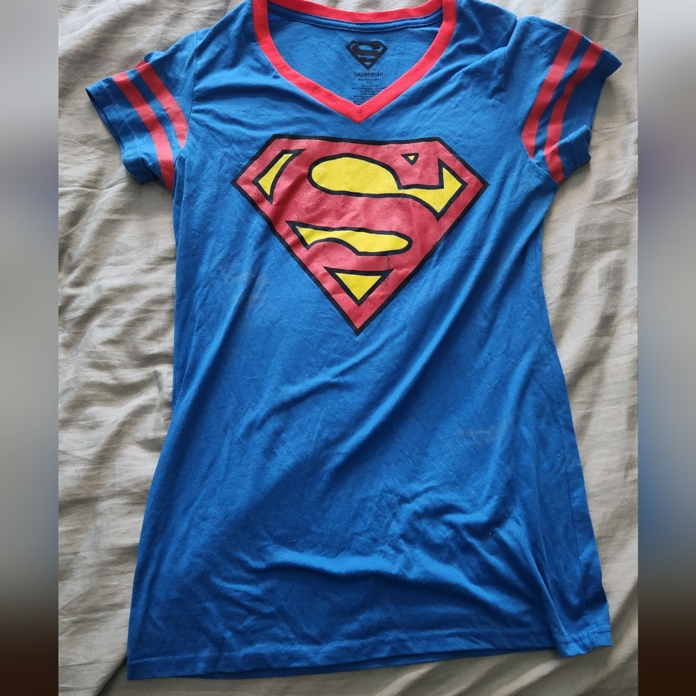 Superman Logo Women's Tee